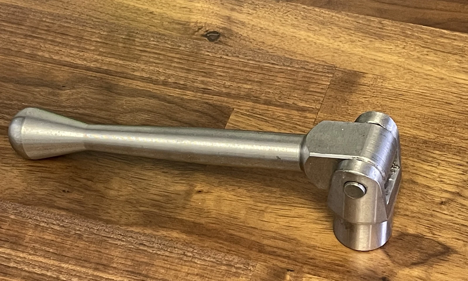 Top view of the existing vise handle used as the reverse engineering reference